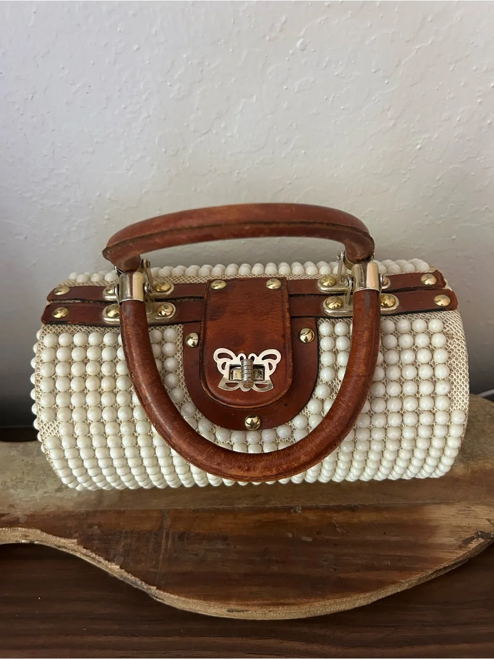 Vintage Beaded Pearl Cylinder Handbag with Brown Leather Handle: 1960s - Picture 4 of 11
